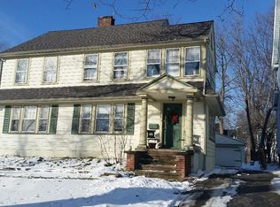 3165 Yorkshire Rd, Cleveland Heights, OH 44118
