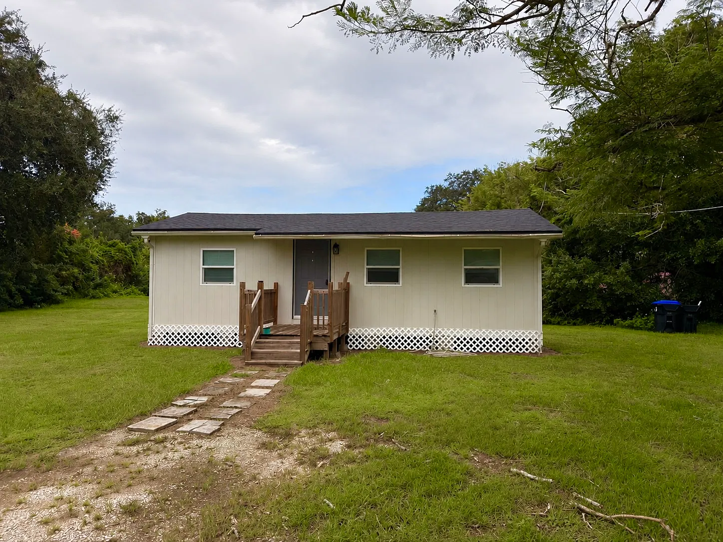 2 bed, 640 sqft, $1,850 — Photo 1