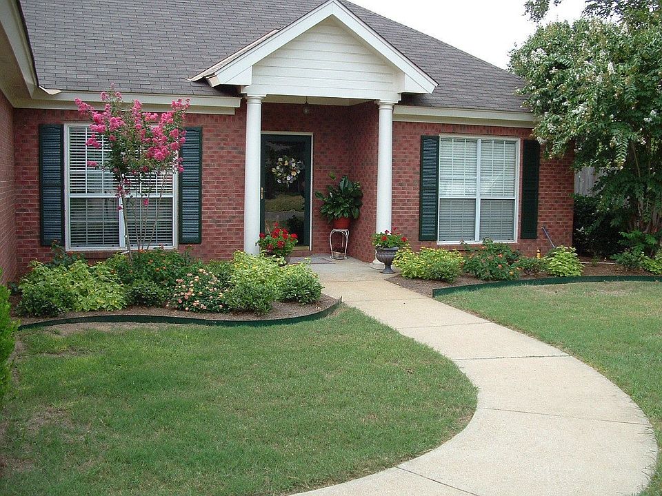 Front walk way