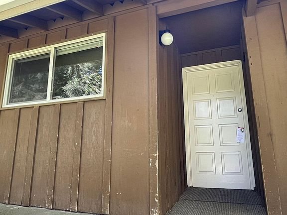 5th image of 14042 SE Newport Way