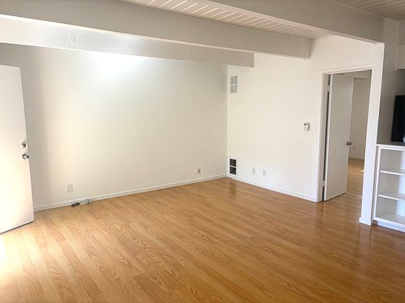 4th image of 1246 N Sweetzer Ave #5L