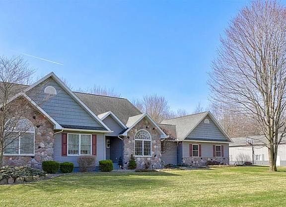 2nd image of 5629 Fairway Dr