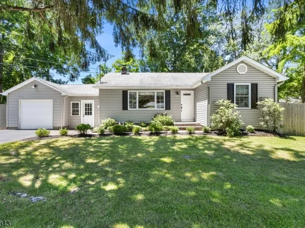 17 Hunters Ln, Sparta Twp., NJ 07871