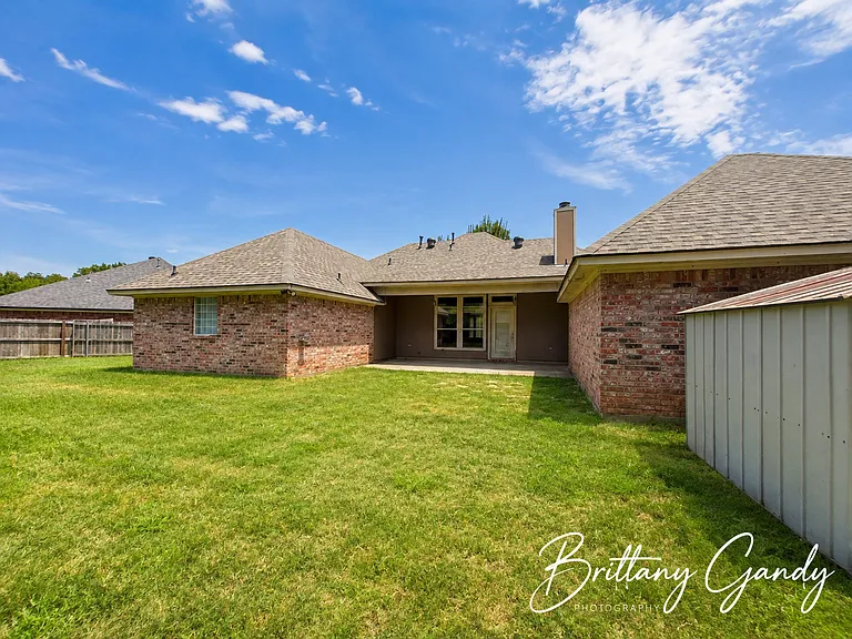 6037 Braeburn Ct — Photo 66