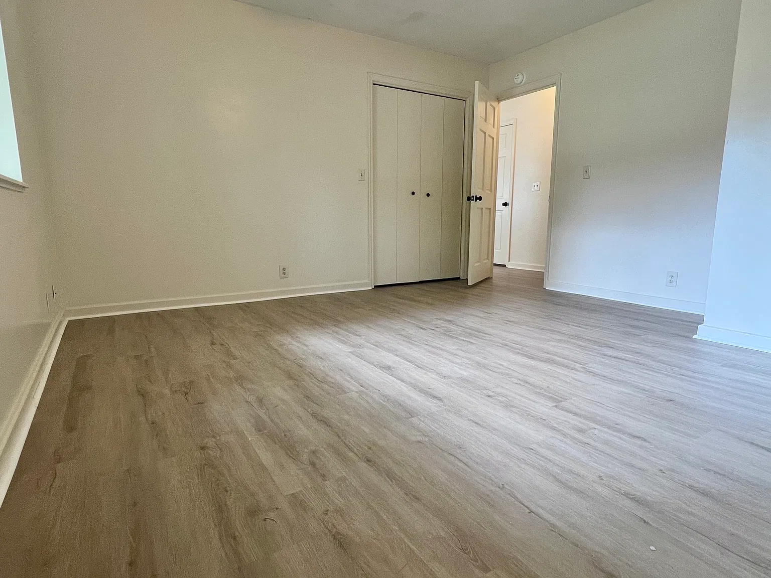 1912 Waldens Edge Way — Photo 4