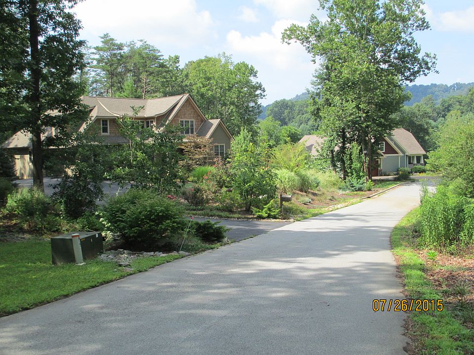 2nd image of 57 Summersweet Ln
