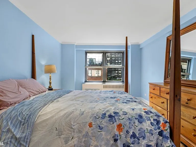 420 E 55th St #11M — Photo 12