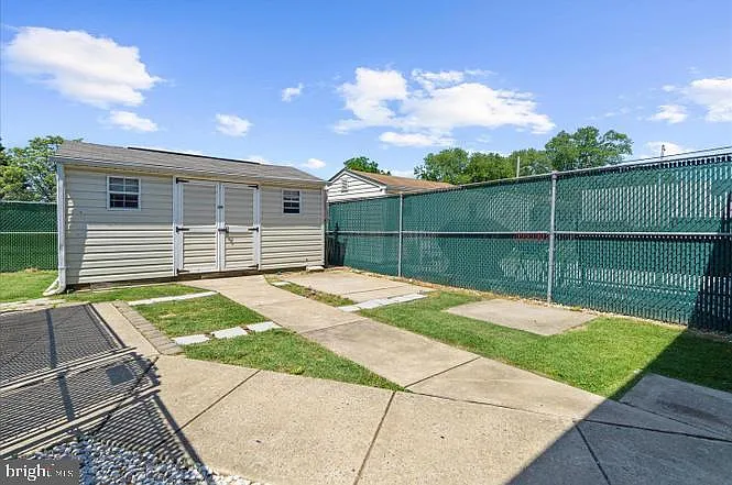 1268 Delbert Ave — Photo 36