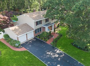 87 Washington Blvd, Commack, NY 11725