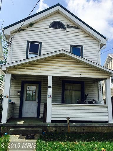 2nd image of 355 1/2 National Ave