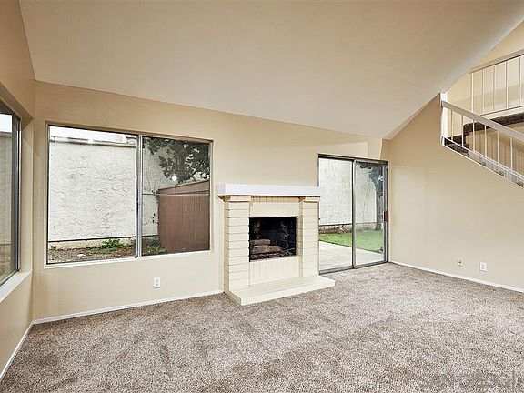 3rd image of 10643 Escobar Dr