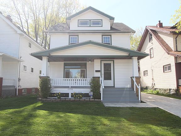 2nd image of 15723 Lydian Ave