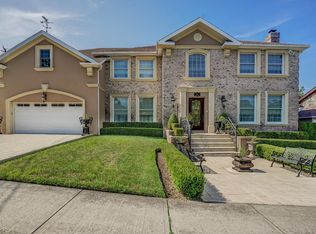 21 Fingal St, Staten Island, NY 10312