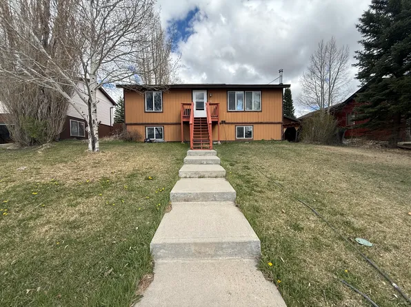 316 17th St, Kremmling, CO 80459