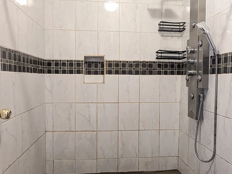 Tiled walk in shower
