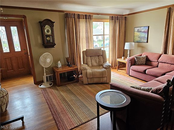 2nd image of 7921 Ivandale Dr