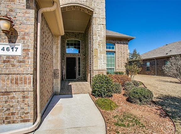 3rd image of 4617 Lazy Oaks St