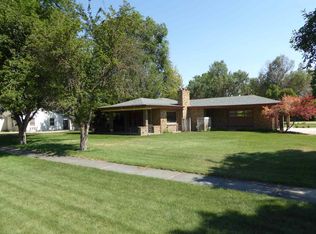 2 E Oregon Ave, Homedale, ID 83628