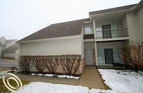 1st image of 29325 Laurel Dr #1