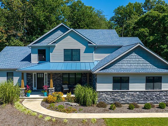 3rd image of 24 Forest View Dr