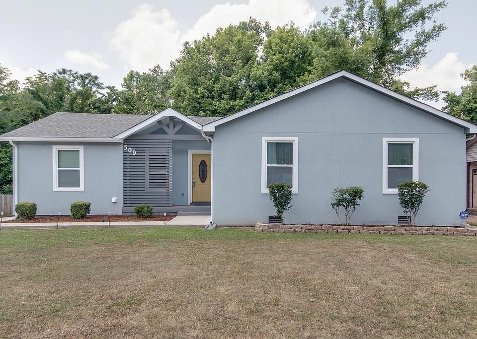 1st image of 509 Rockwood Dr