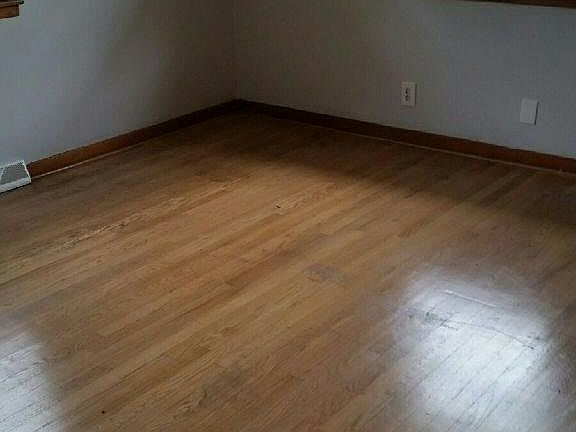 3rd image of 2403 Park Dr