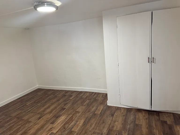 851 White Ave #1 — Photo 5