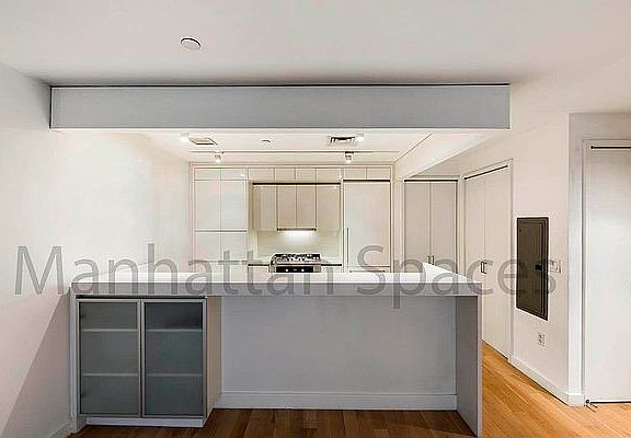 2nd image of 50 Franklin St #D4