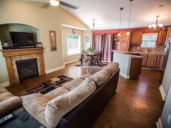 3rd image of 5116 Bramblewood Dr