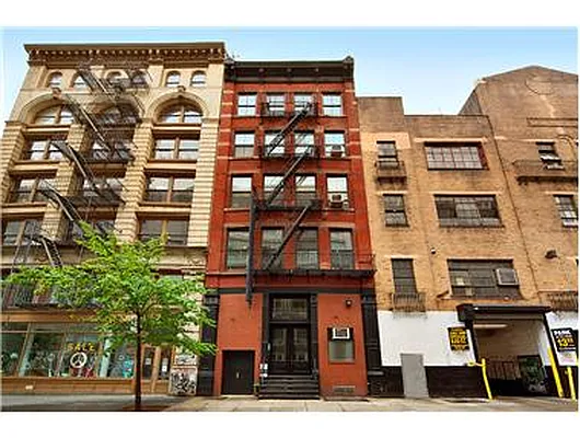 Sold by Douglas Elliman | media 17