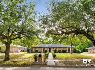 1282 Skyview Dr, Mobile, AL 36693