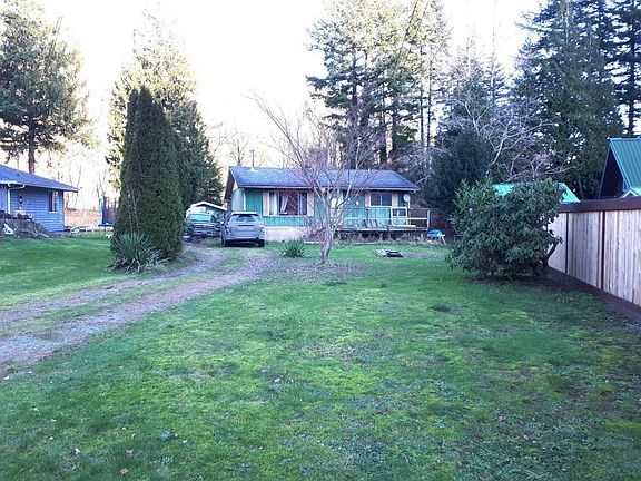 2nd image of 44015 Squakum Rd