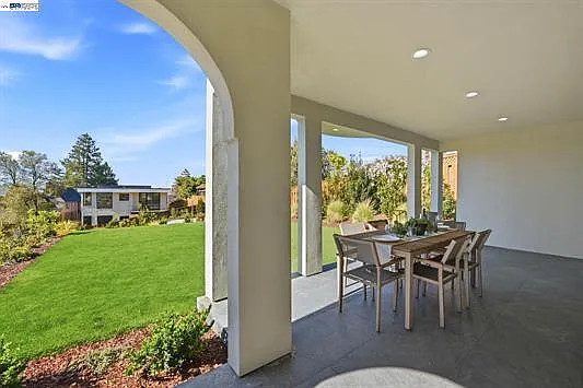 1024 Grizzly Peak Blvd — Photo 21