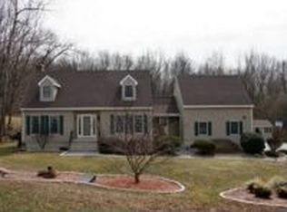 35 Appletree Ln, Portland, CT 06480