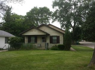 36 N Channel Dr, Round Lake Beach, IL 60073