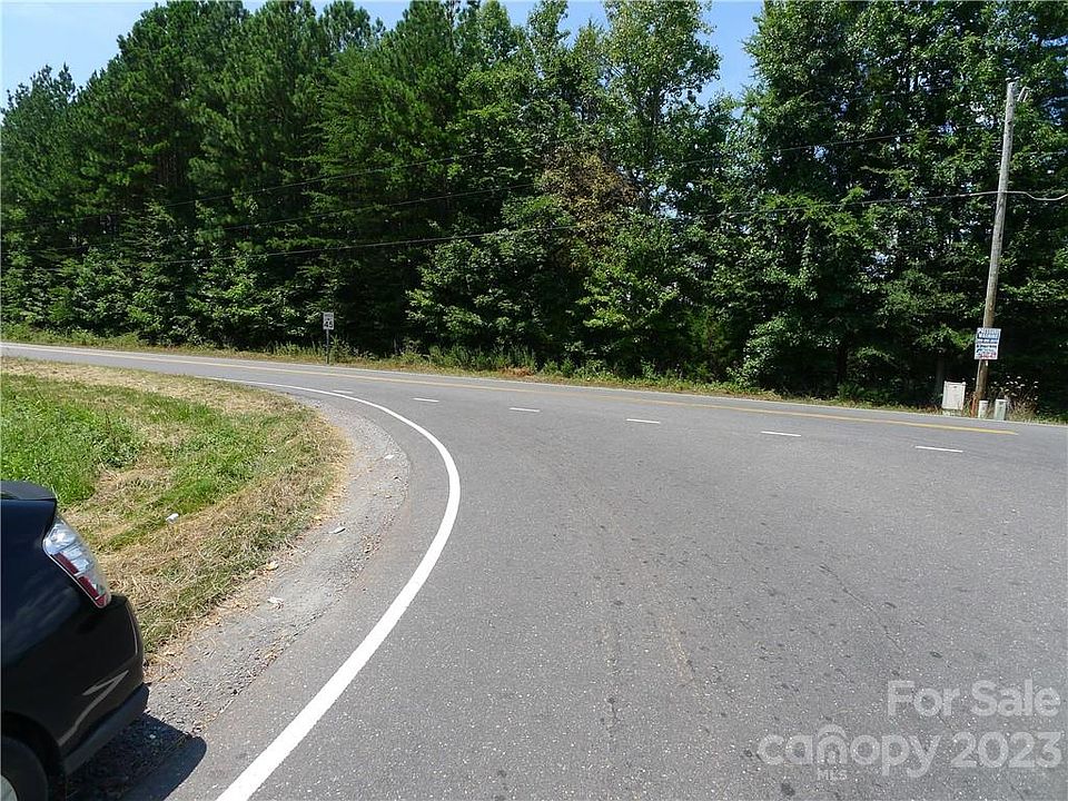 1st image of 650 Country Ln