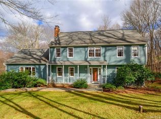 11 Cobblers Mill Rd, Sandy Hook, CT 06482