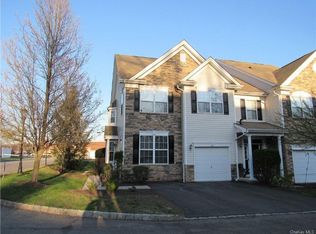 1 Ford Ct, Monroe, NY 10950