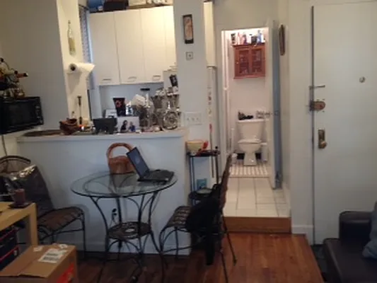 Rented by Cast Iron Real Estate | media 20