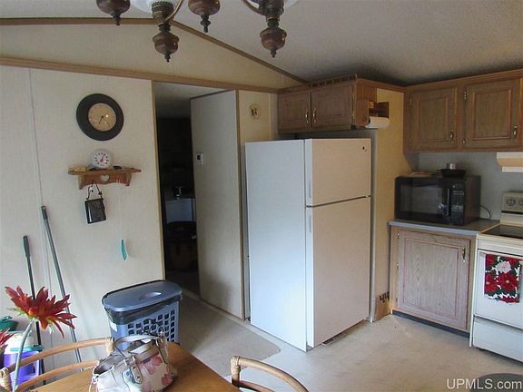 3rd image of 12993 Linda Ln