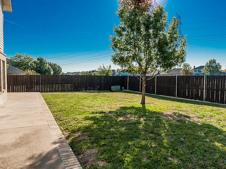 318 Kissimmee Dr — Photo 36