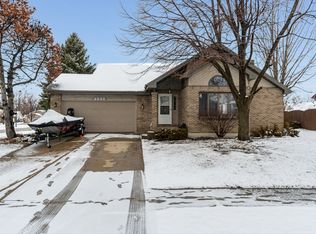 2232 Hess Dr, Crest Hill, IL 60403