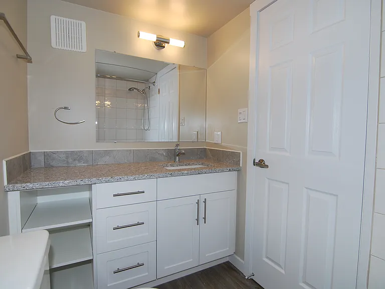 11038 108th St NW #105 — Photo 18