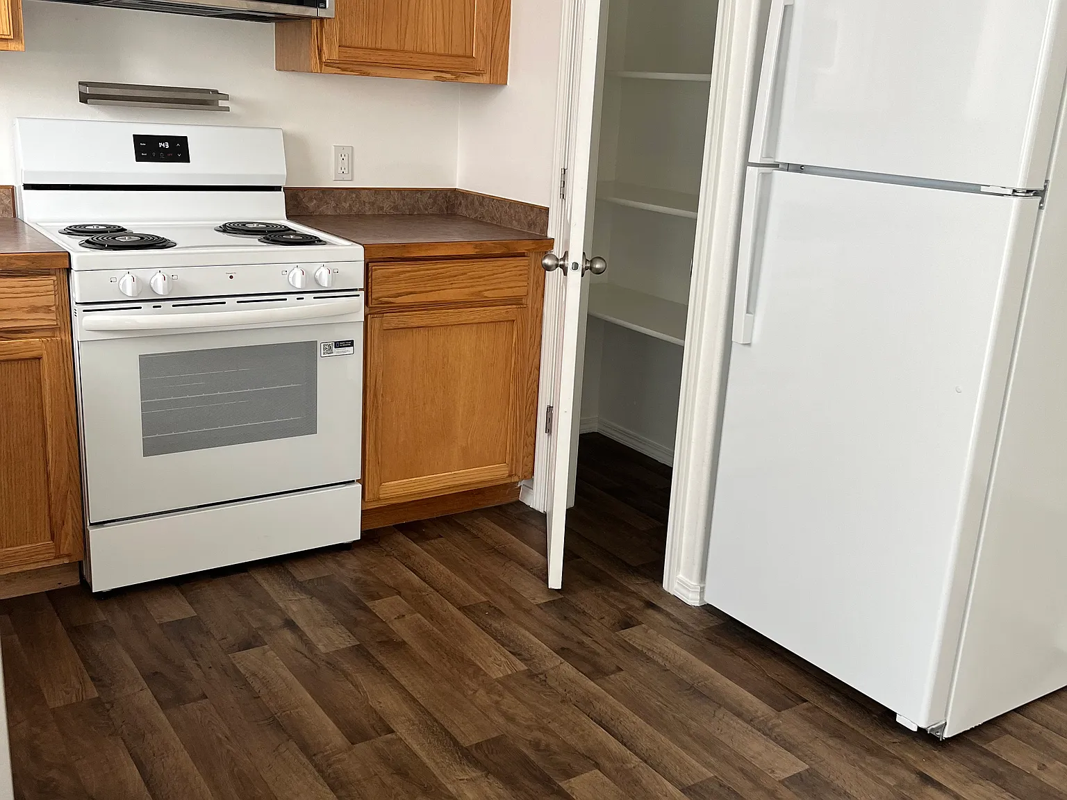 2 bed, 945 sqft, $1,400 — Photo 3