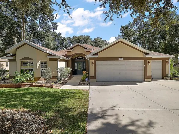 213 N Valley Rd, Fruitland Park, FL 34731