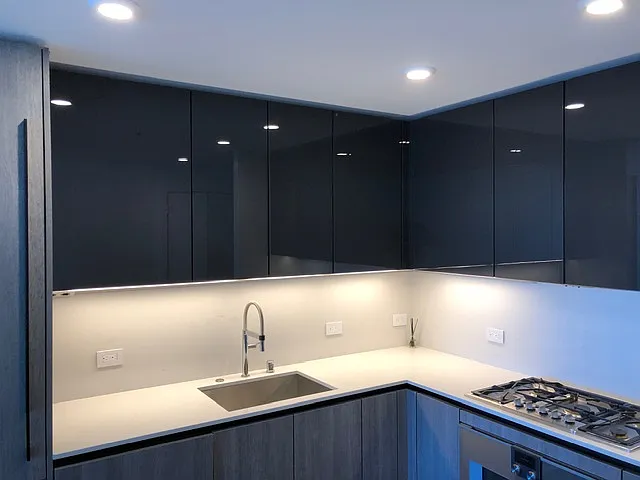 201 Folsom St — Photo 6