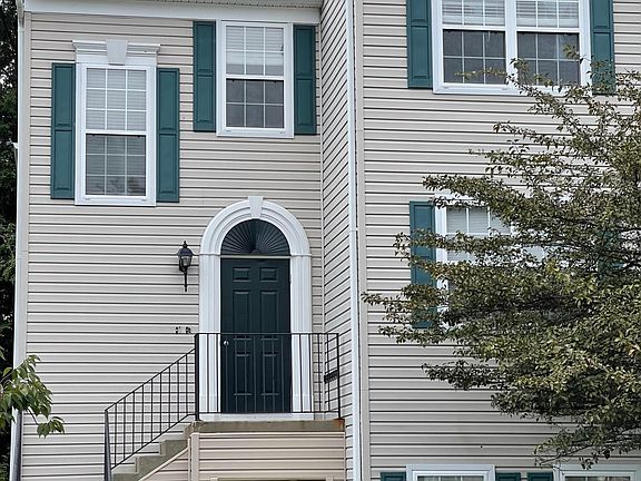 3rd image of 20 Amberstone Ct APT I