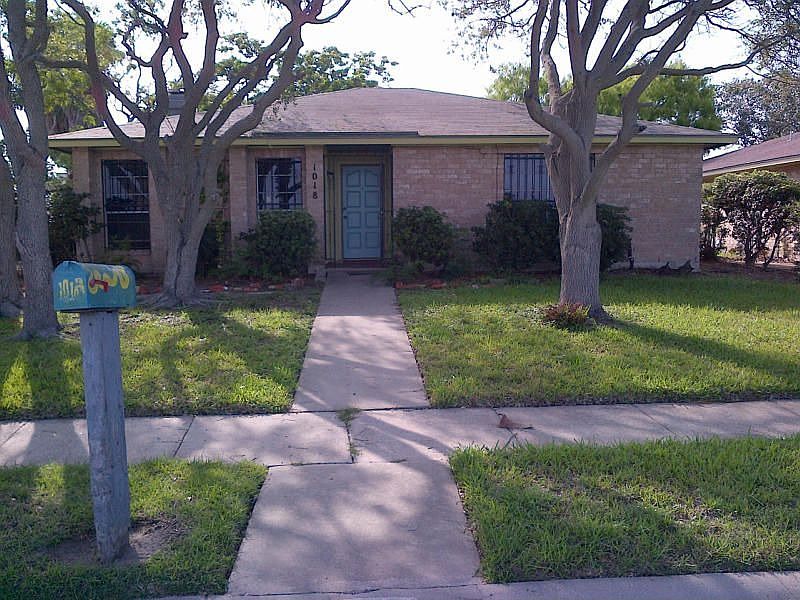 1st image of 1018 Harbor Lights Dr