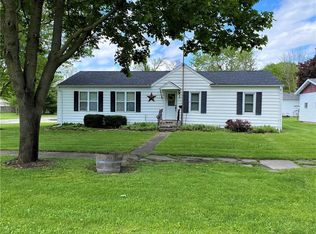 202 E McKibben St, Rossville, IL