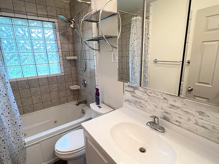 226 Stephens Rd — Photo 11
